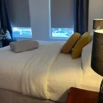 Downtown Narrabri Apartment