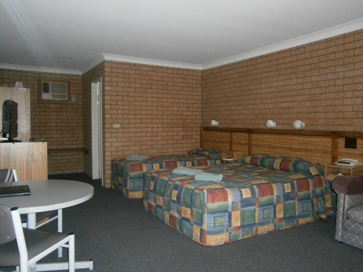 Aaron Motel 3*