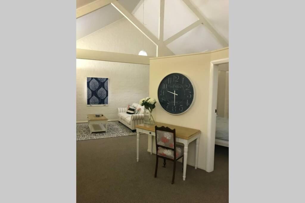 Gallipoli House- The Loft Narrabri