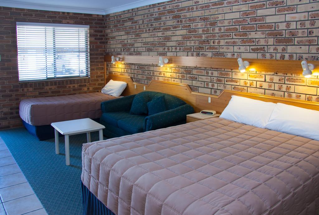 Mid Town Motel 3*