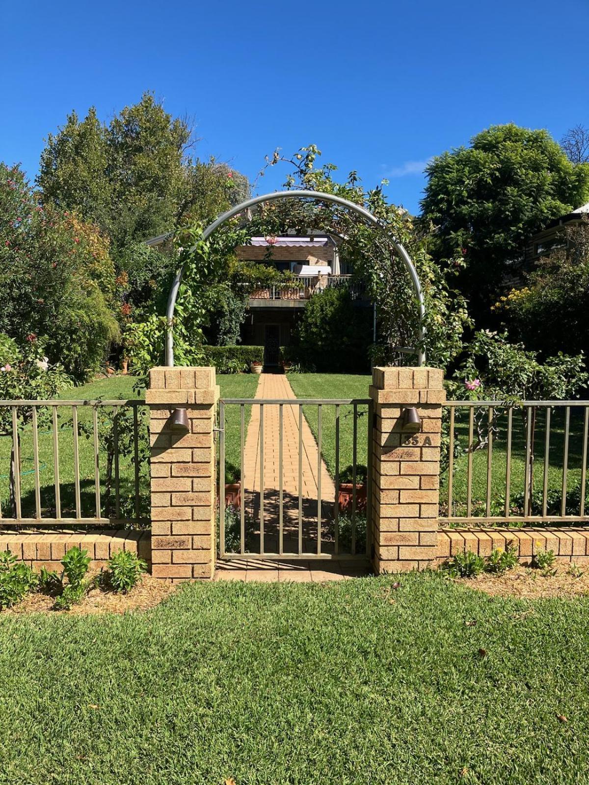 Homestay Selina St Narrabri