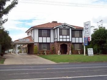 Aalbany Motel
