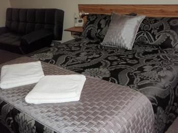 Aalbany Motel 3*