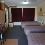 Nandewar Motor Inn