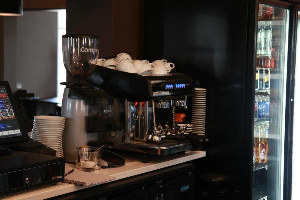 Crossroads Hotel 4*